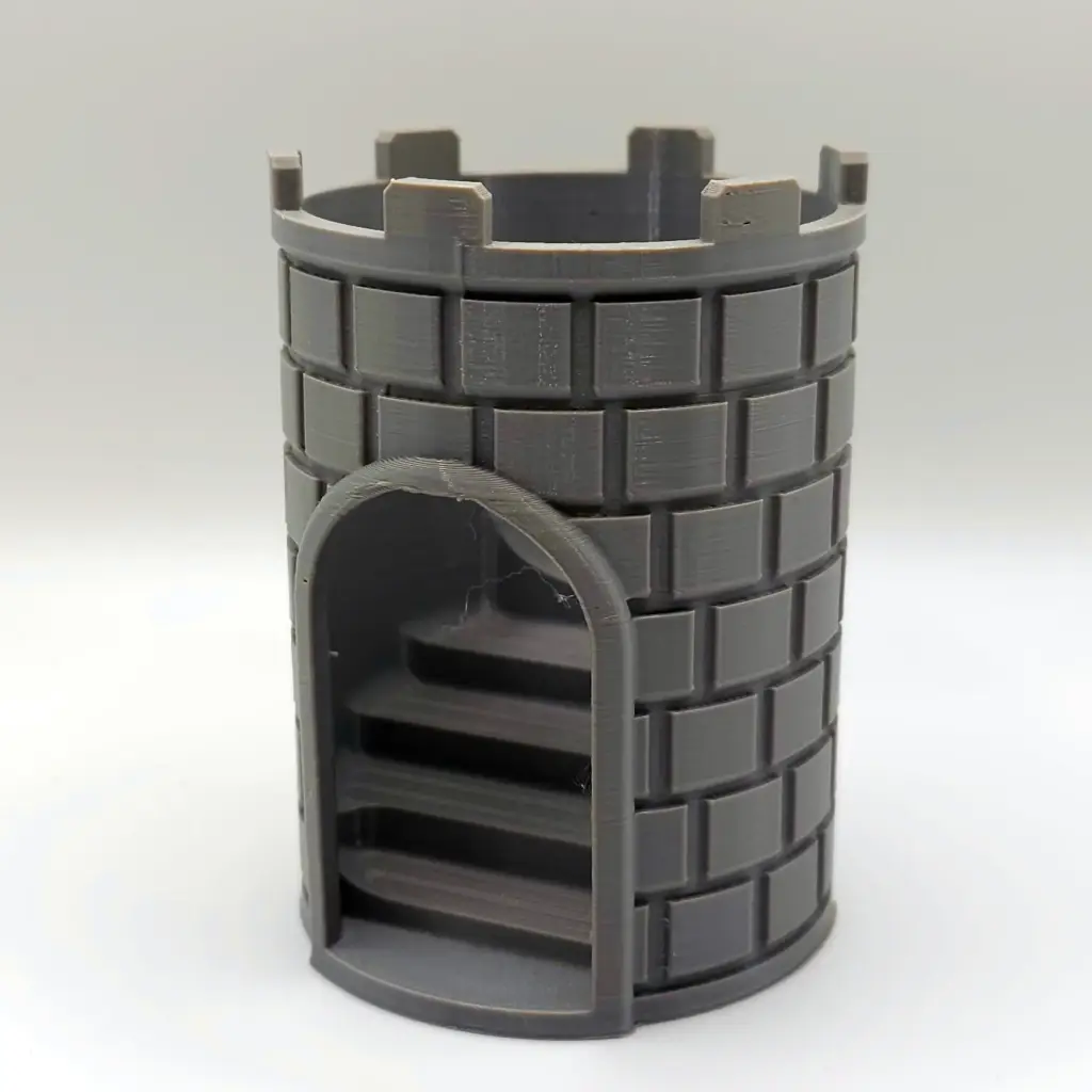 Kompakter Würfelturm "Burg" (85mm)